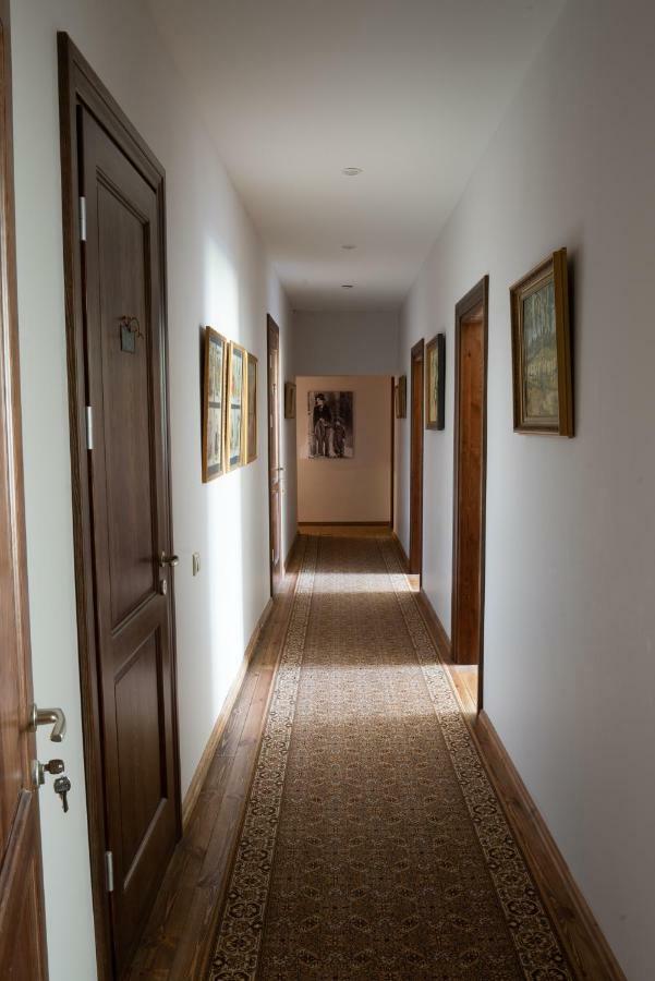 PāleBear Manor Lacu Muizinaアパートメント エクステリア 写真